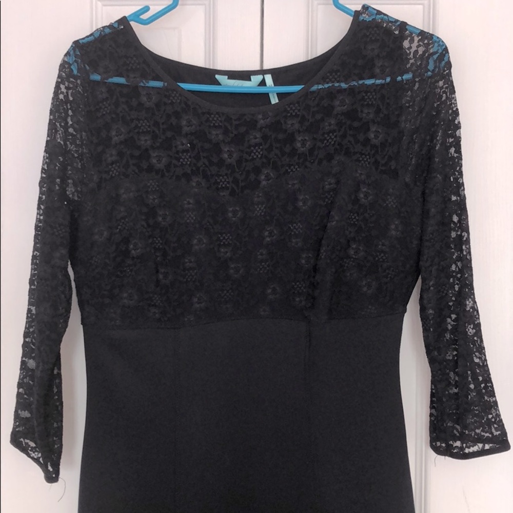 Slimming black dress